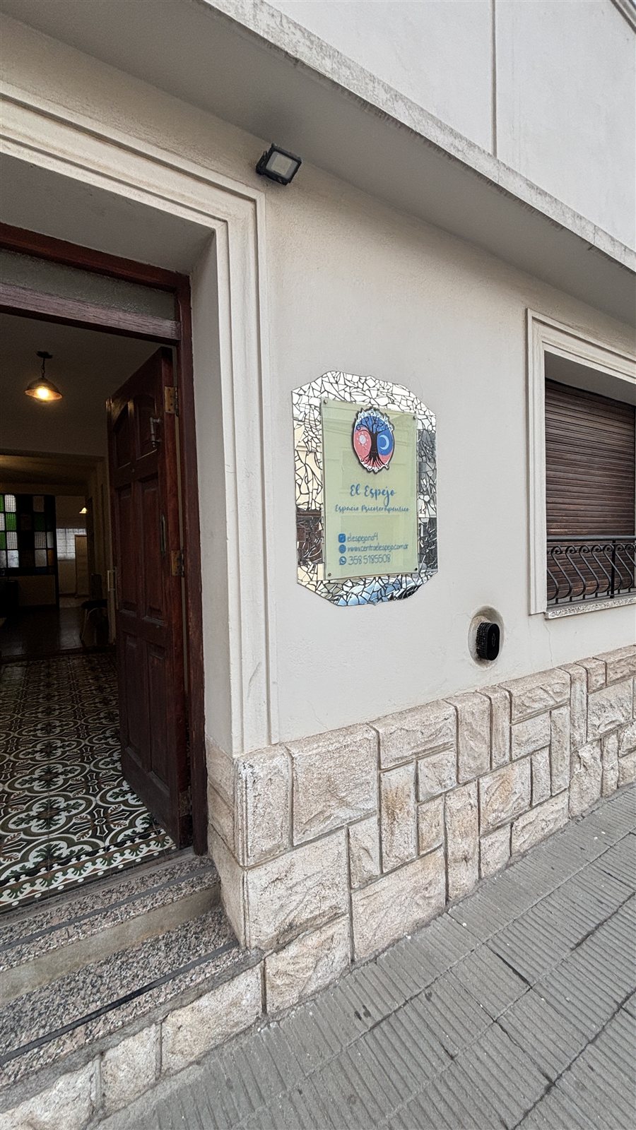 Exterior El Espejo